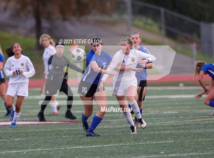 Thumbnail 3 in Rio Americano vs University Prep (Rocklin/Whitney Invitational) photogallery.