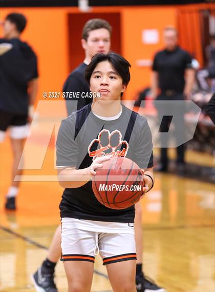 Thumbnail 2 in Enochs vs Roseville (Tiger Classic) photogallery.