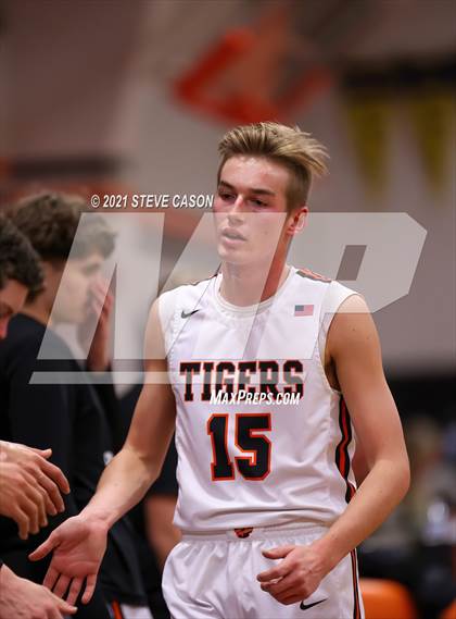Thumbnail 2 in Enochs vs Roseville (Tiger Classic) photogallery.