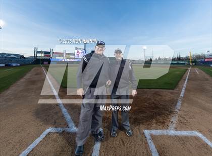 Thumbnail 3 in Carson @ Douglas photogallery.