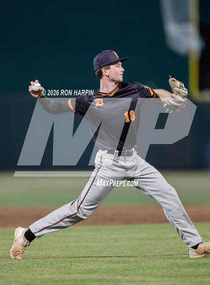 Thumbnail 2 in Carson @ Douglas photogallery.