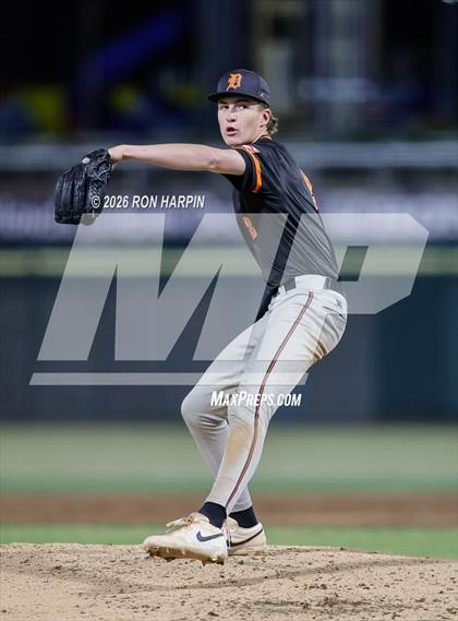 Thumbnail 3 in Carson @ Douglas photogallery.