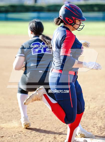 Thumbnail 2 in Beckman vs. Portola photogallery.