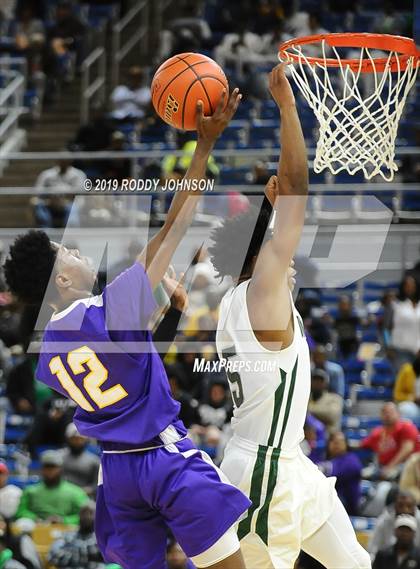 Thumbnail 1 in Peabody vs. Wossman (LHSAA 3A Marsh Madness Final) photogallery.