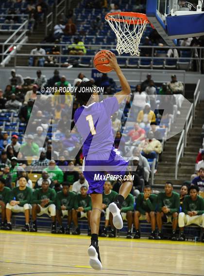Thumbnail 3 in Peabody vs. Wossman (LHSAA 3A Marsh Madness Final) photogallery.