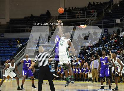 Thumbnail 1 in Peabody vs. Wossman (LHSAA 3A Marsh Madness Final) photogallery.