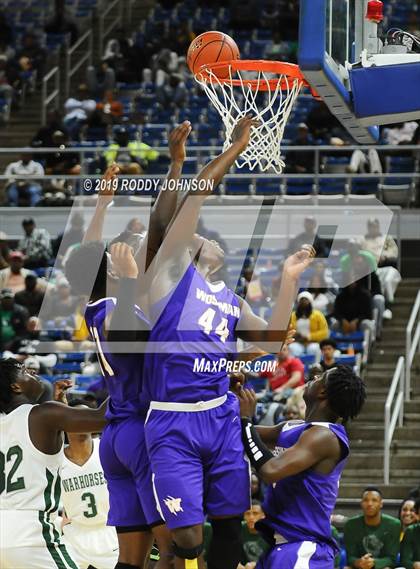 Thumbnail 2 in Peabody vs. Wossman (LHSAA 3A Marsh Madness Final) photogallery.