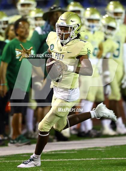 Thumbnail 2 in Long Beach Poly vs. Serra photogallery.
