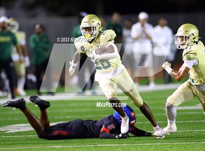 Thumbnail 3 in Long Beach Poly vs. Serra photogallery.
