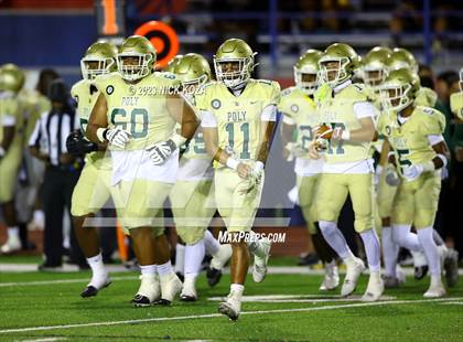 Thumbnail 2 in Long Beach Poly vs. Serra photogallery.