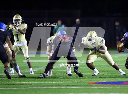 Thumbnail 2 in Long Beach Poly vs. Serra photogallery.