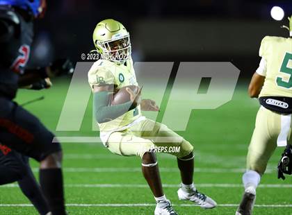 Thumbnail 2 in Long Beach Poly vs. Serra photogallery.