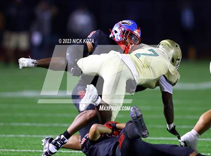 Thumbnail 2 in Long Beach Poly vs. Serra photogallery.