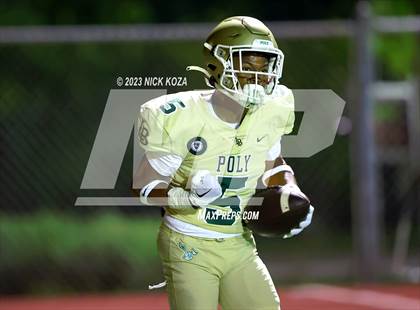Thumbnail 1 in Long Beach Poly vs. Serra photogallery.