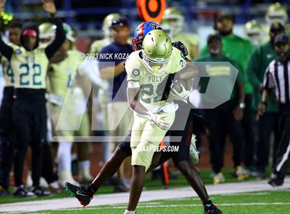 Thumbnail 2 in Long Beach Poly vs. Serra photogallery.