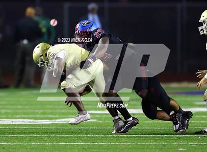 Thumbnail 1 in Long Beach Poly vs. Serra photogallery.