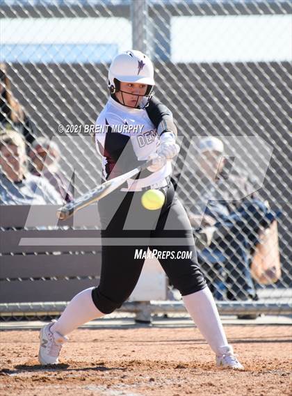 Thumbnail 2 in Frederick vs. Golden (CHSAA 4A Region 4) photogallery.