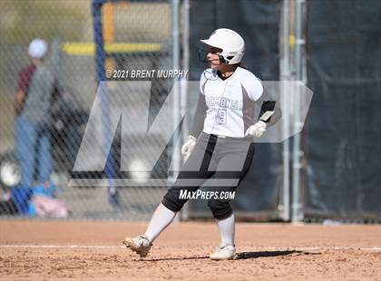 Thumbnail 2 in Frederick vs. Golden (CHSAA 4A Region 4) photogallery.