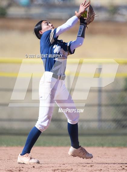 Thumbnail 2 in Frederick vs. Golden (CHSAA 4A Region 4) photogallery.