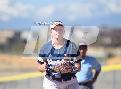 Thumbnail 3 in Frederick vs. Golden (CHSAA 4A Region 4) photogallery.
