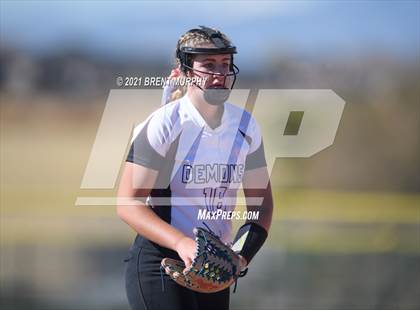 Thumbnail 2 in Frederick vs. Golden (CHSAA 4A Region 4) photogallery.
