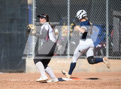Thumbnail 2 in Frederick vs. Golden (CHSAA 4A Region 4) photogallery.