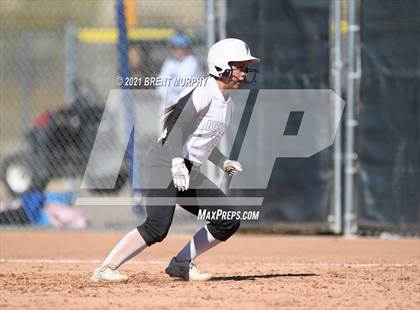 Thumbnail 3 in Frederick vs. Golden (CHSAA 4A Region 4) photogallery.