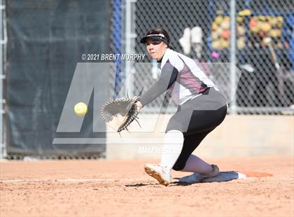Thumbnail 1 in Frederick vs. Golden (CHSAA 4A Region 4) photogallery.