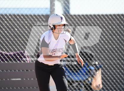 Thumbnail 3 in Frederick vs. Golden (CHSAA 4A Region 4) photogallery.