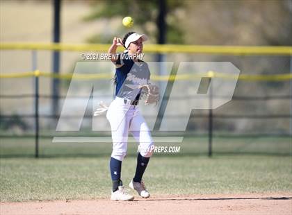 Thumbnail 2 in Frederick vs. Golden (CHSAA 4A Region 4) photogallery.