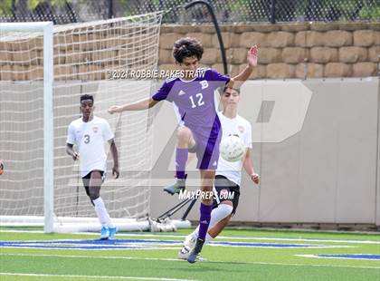 Thumbnail 3 in Boerne vs. Diamond Hill-Jarvis (UIL 4A Final) photogallery.