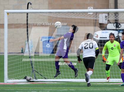Thumbnail 3 in Boerne vs. Diamond Hill-Jarvis (UIL 4A Final) photogallery.