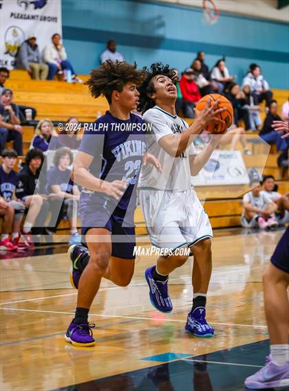 Thumbnail 2 in Pleasant Valley @ Sheldon (Sheldon Frosh Shootout) photogallery.