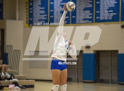 Thumbnail 1 in East Ridge @ Wayzata photogallery.