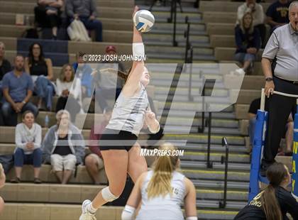 Thumbnail 3 in East Ridge @ Wayzata photogallery.