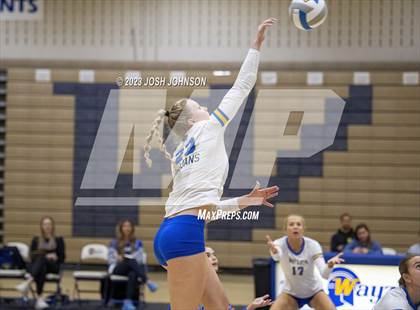 Thumbnail 1 in East Ridge @ Wayzata photogallery.