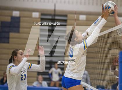Thumbnail 2 in East Ridge @ Wayzata photogallery.