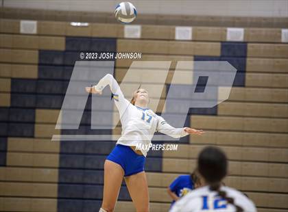 Thumbnail 3 in East Ridge @ Wayzata photogallery.
