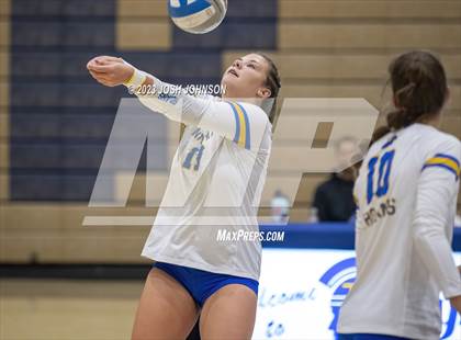 Thumbnail 3 in East Ridge @ Wayzata photogallery.