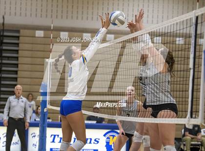Thumbnail 3 in East Ridge @ Wayzata photogallery.
