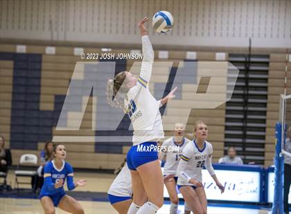 Thumbnail 3 in East Ridge @ Wayzata photogallery.