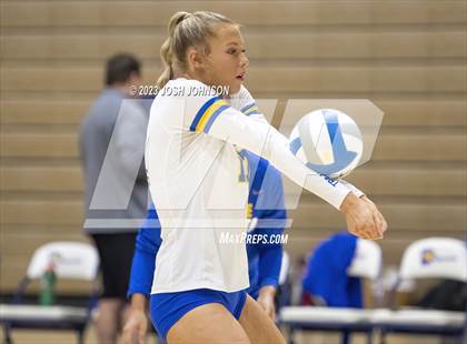 Thumbnail 1 in East Ridge @ Wayzata photogallery.