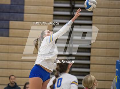 Thumbnail 3 in East Ridge @ Wayzata photogallery.