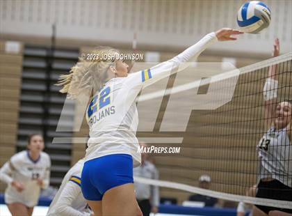 Thumbnail 2 in East Ridge @ Wayzata photogallery.