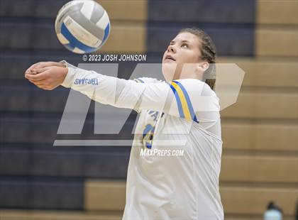 Thumbnail 3 in East Ridge @ Wayzata photogallery.
