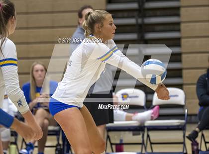 Thumbnail 1 in East Ridge @ Wayzata photogallery.