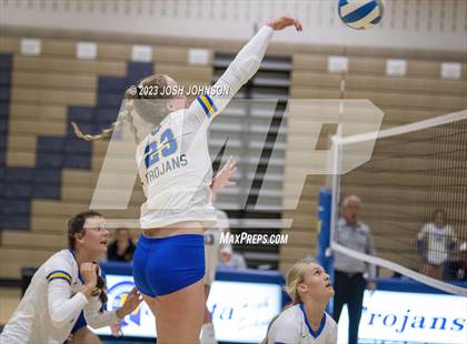 Thumbnail 2 in East Ridge @ Wayzata photogallery.