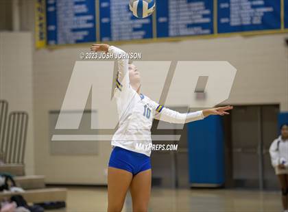 Thumbnail 1 in East Ridge @ Wayzata photogallery.