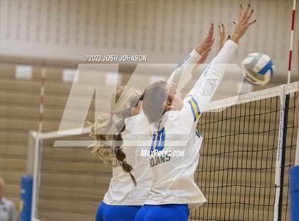 Thumbnail 2 in East Ridge @ Wayzata photogallery.