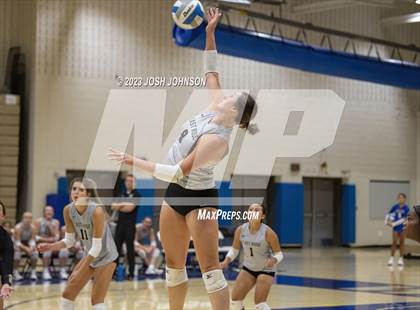 Thumbnail 3 in East Ridge @ Wayzata photogallery.